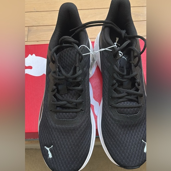 BRAND NEW W/TAGS AND BOX MEN’S PUMA SOFT FOAM SNEAKERS - Picture 2 of 5